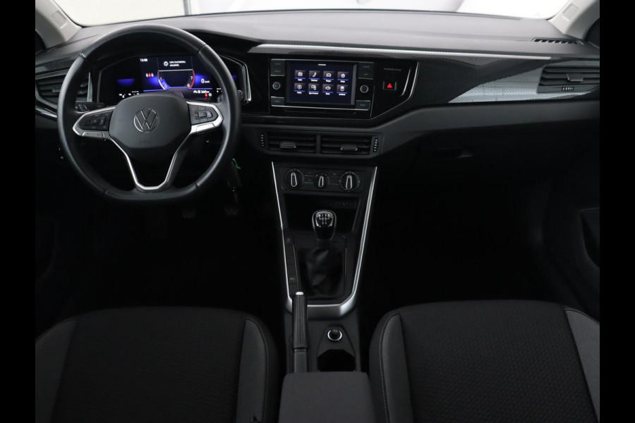 Volkswagen Polo 1.0 TSI Life | Trekhaak | Cruise control | Carplay | Parkeersensoren | LED | Airco | LMV 15 inch