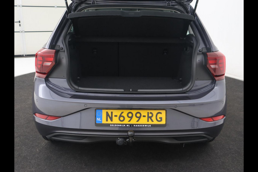 Volkswagen Polo 1.0 TSI Life | Trekhaak | Cruise control | Carplay | Parkeersensoren | LED | Airco | LMV 15 inch
