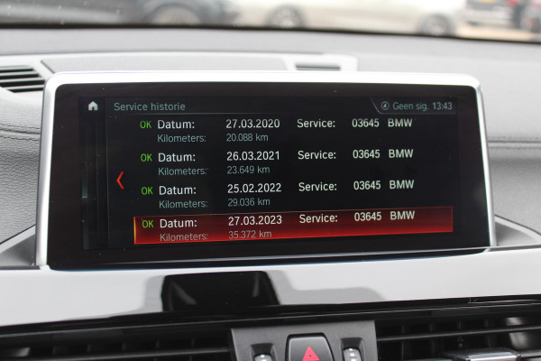 BMW X2 sDrive20i High Exe. M Sport / Camera / Leder / Head-up / 20'' / Navi. Proff / Stoelverwarming / DAB