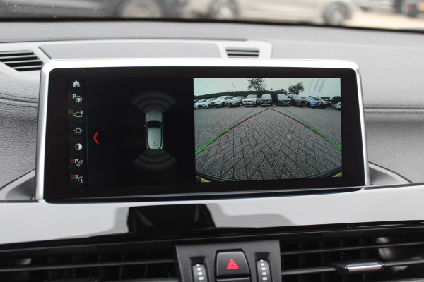 BMW X2 sDrive20i High Exe. M Sport / Camera / Leder / Head-up / 20'' / Navi. Proff / Stoelverwarming / DAB