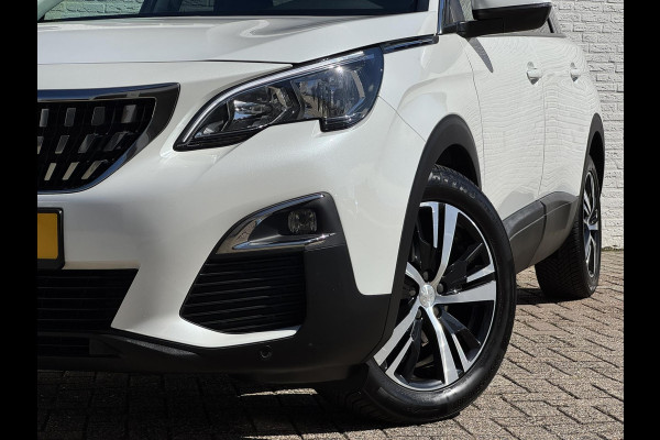 Peugeot 5008 1.2 PureTech Blue Lease Premium Avantage Automaat 7p Cruise control Climate control Navigatie Apple / Android