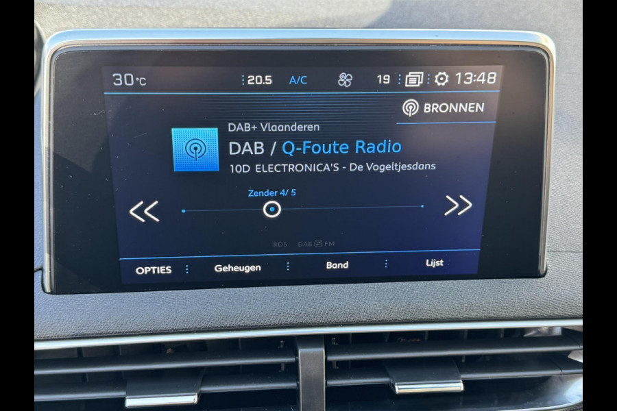 Peugeot 5008 1.2 PureTech Blue Lease Premium Avantage Automaat 7p Cruise control Climate control Navigatie Apple / Android