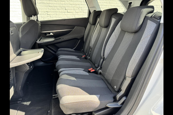 Peugeot 5008 1.2 PureTech Blue Lease Premium Avantage Automaat 7p Cruise control Climate control Navigatie Apple / Android