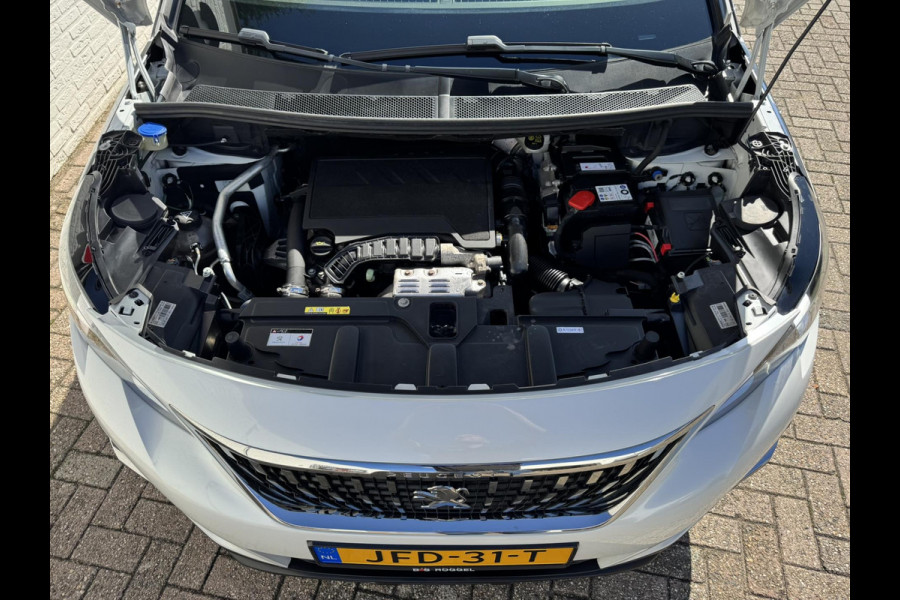 Peugeot 5008 1.2 PureTech Blue Lease Premium Avantage Automaat 7p Cruise control Climate control Navigatie Apple / Android