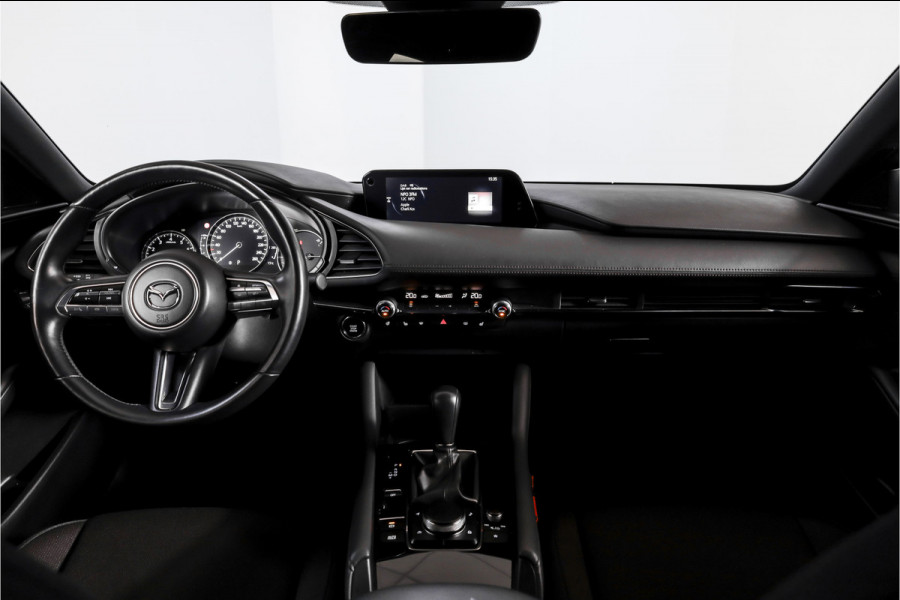 Mazda 3 2.0 e-SkyActiv-G M Hybrid 122 Comfort met Bose | Bose Audio | Head-up Disp. | Adapt.Cruise | Stoel-+Stuurverw. | 360 Camera | NAV+App.Connect | Auto.Airco | LM 18" |