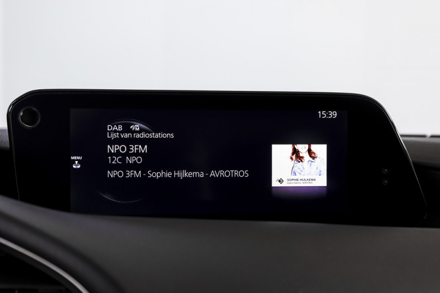 Mazda 3 2.0 e-SkyActiv-G M Hybrid 122 Comfort met Bose | Bose Audio | Head-up Disp. | Adapt.Cruise | Stoel-+Stuurverw. | 360 Camera | NAV+App.Connect | Auto.Airco | LM 18" |