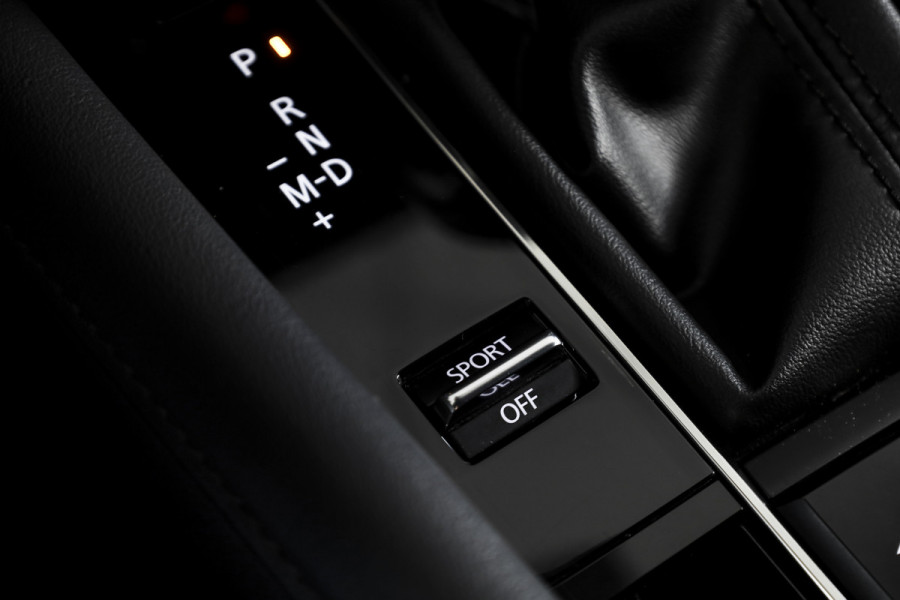 Mazda 3 2.0 e-SkyActiv-G M Hybrid 122 Comfort met Bose | Bose Audio | Head-up Disp. | Adapt.Cruise | Stoel-+Stuurverw. | 360 Camera | NAV+App.Connect | Auto.Airco | LM 18" |