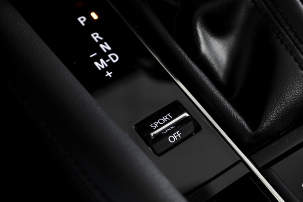 Mazda 3 2.0 e-SkyActiv-G M Hybrid 122 Comfort met Bose | Bose Audio | Head-up Disp. | Adapt.Cruise | Stoel-+Stuurverw. | 360 Camera | NAV+App.Connect | Auto.Airco | LM 18" |