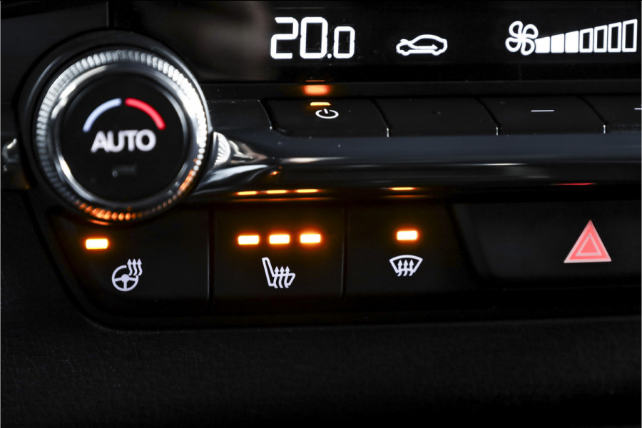 Mazda 3 2.0 e-SkyActiv-G M Hybrid 122 Comfort met Bose | Bose Audio | Head-up Disp. | Adapt.Cruise | Stoel-+Stuurverw. | 360 Camera | NAV+App.Connect | Auto.Airco | LM 18" |