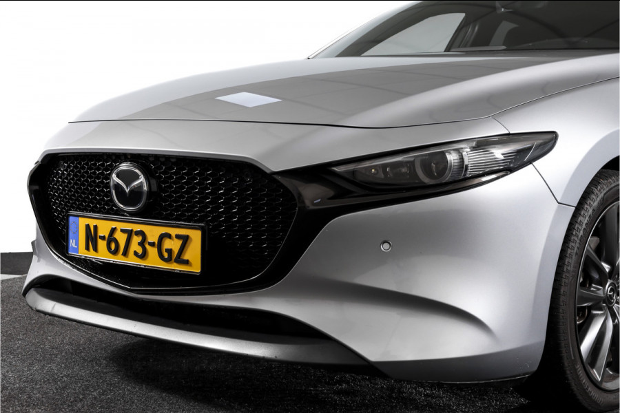 Mazda 3 2.0 e-SkyActiv-G M Hybrid 122 Comfort met Bose | Bose Audio | Head-up Disp. | Adapt.Cruise | Stoel-+Stuurverw. | 360 Camera | NAV+App.Connect | Auto.Airco | LM 18" |