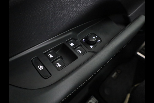 CUPRA Terramar 1.5 TSI e-Hybrid Business 204 pk Automaat (DSG) | Private lease vanaf 764,-- | Elektr. voorstoelen | Elektr. trekhaak | Achteruitrijcamera | Stoelverwarming | Adaptive cruise control | Navi | 20 inch