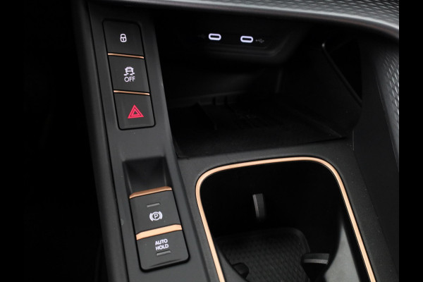 CUPRA Terramar 1.5 TSI e-Hybrid Business 204 pk Automaat (DSG) | Private lease vanaf 764,-- | Elektr. voorstoelen | Elektr. trekhaak | Achteruitrijcamera | Stoelverwarming | Adaptive cruise control | Navi | 20 inch