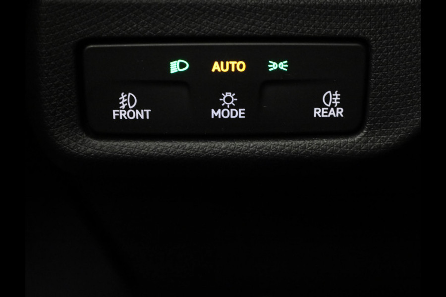 CUPRA Terramar 1.5 TSI e-Hybrid Business 204 pk Automaat (DSG) | Private lease vanaf 764,-- | Elektr. voorstoelen | Elektr. trekhaak | Achteruitrijcamera | Stoelverwarming | Adaptive cruise control | Navi | 20 inch