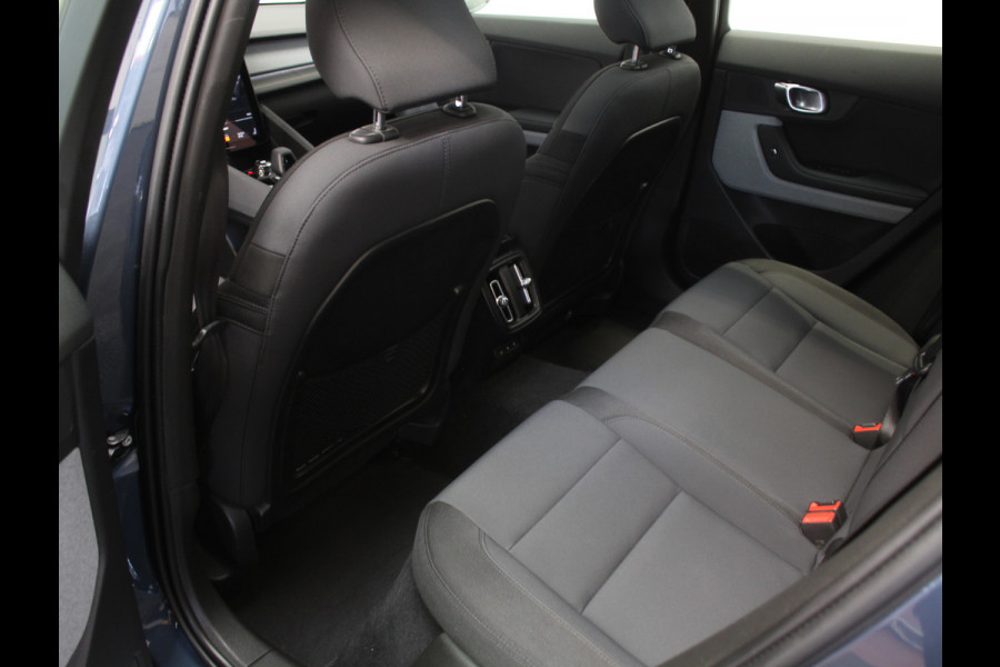 Polestar 2 Long Range Dual Motor Launch Edition 78kWh CLIMATE | 360 | PANO | ELEC.TRH | CARPLAY | ADAPTCRUISE | DAB | STOELVERW