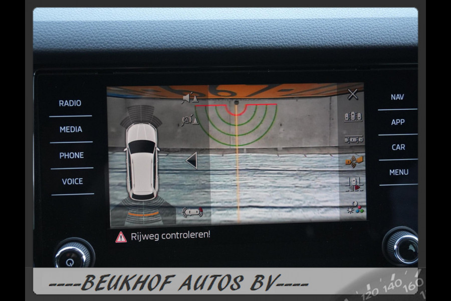 Škoda Kodiaq 1.5 TSI Business Automaat Trekhaak Virtual Navi