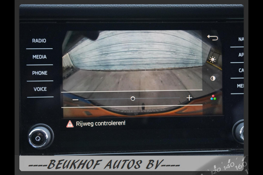 Škoda Kodiaq 1.5 TSI Business Automaat Trekhaak Virtual Navi
