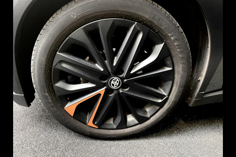 Toyota Aygo X 1.0 VVT-i S-CVT LIMITED NAVY CABRIO CAMERA