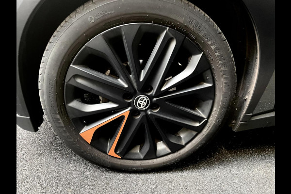 Toyota Aygo X 1.0 VVT-i S-CVT LIMITED NAVY CABRIO CAMERA