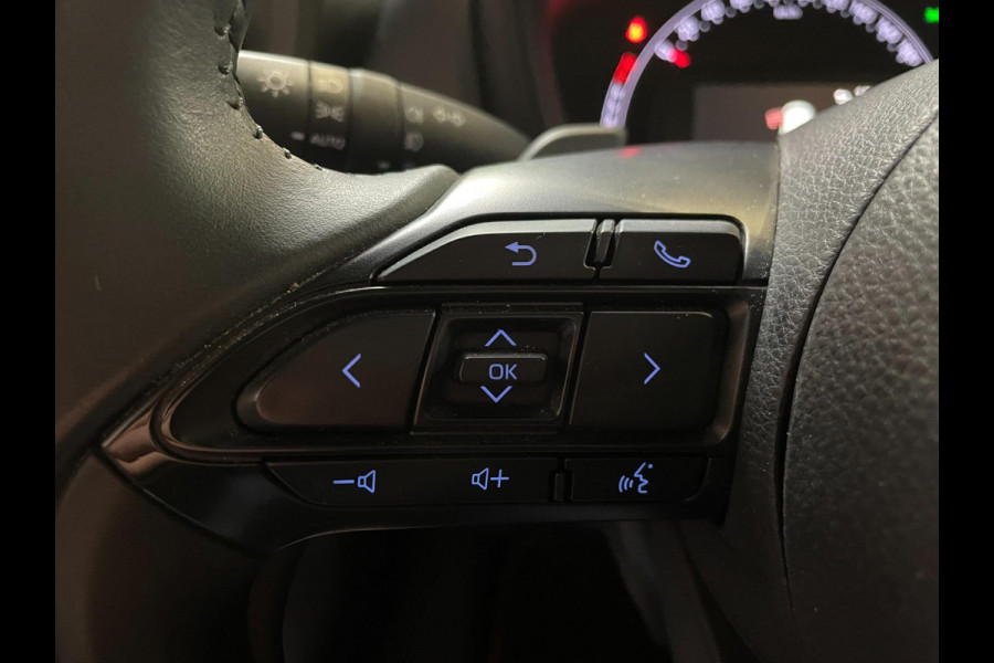 Toyota Aygo X 1.0 VVT-i S-CVT LIMITED NAVY CABRIO CAMERA