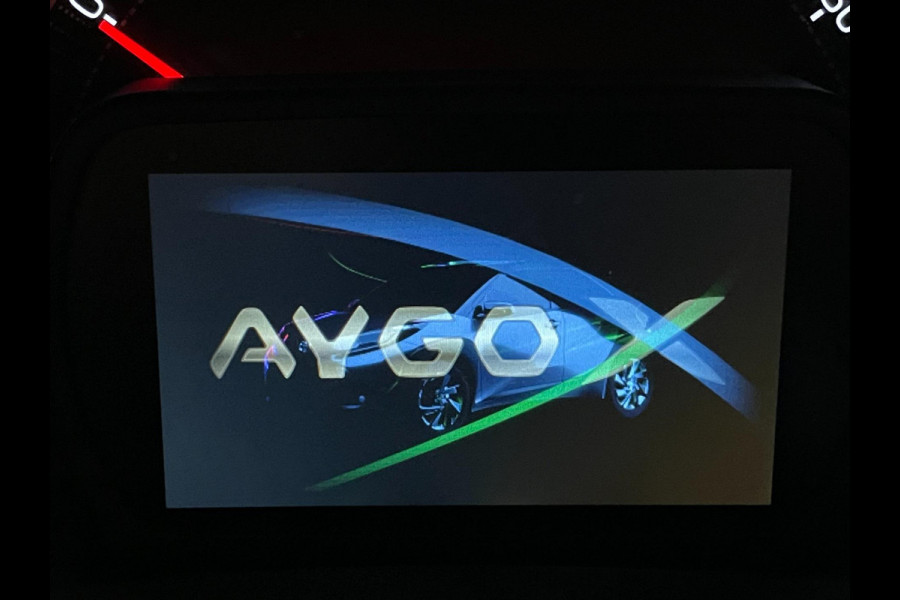 Toyota Aygo X 1.0 VVT-i S-CVT LIMITED NAVY CABRIO CAMERA