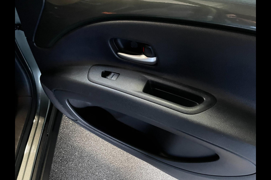 Toyota Aygo X 1.0 VVT-i S-CVT LIMITED NAVY CABRIO CAMERA