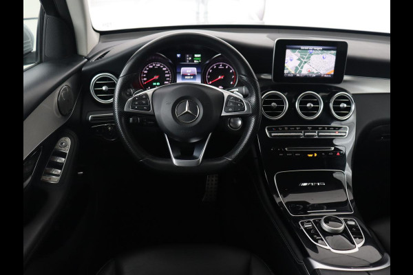 Mercedes-Benz GLC 350e 4MATIC Business Solution AMG | Trekhaak | Automaat | PHEV | Navigatie | Burmester Sound | Cruise control | Bluetooth | LMV 19 inch | Leder