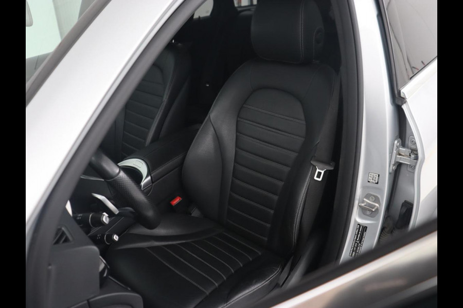 Mercedes-Benz GLC 350e 4MATIC Business Solution AMG | Trekhaak | Automaat | PHEV | Navigatie | Burmester Sound | Cruise control | Bluetooth | LMV 19 inch | Leder