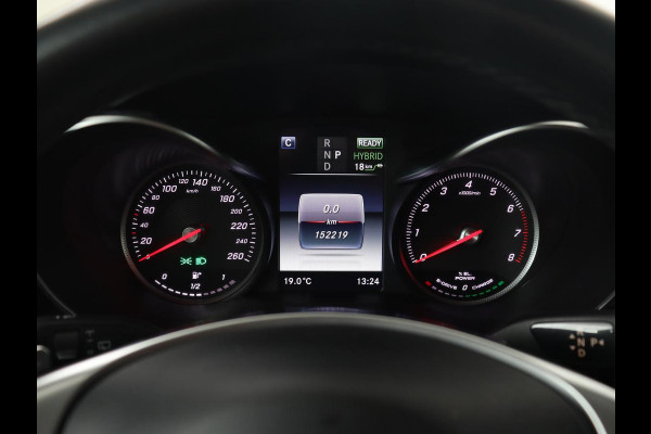 Mercedes-Benz GLC 350e 4MATIC Business Solution AMG | Trekhaak | Automaat | PHEV | Navigatie | Burmester Sound | Cruise control | Bluetooth | LMV 19 inch | Leder