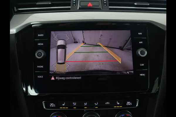 Volkswagen Passat Variant 1.4 TSI PHEV GTE Business | Automaat | Carplay | Navigatie | PHEV | Camera | Stoelverwarming | Climate control | Memory | Adaptive cruise