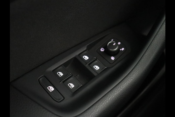 Volkswagen Passat Variant 1.4 TSI PHEV GTE Business | Automaat | Carplay | Navigatie | PHEV | Camera | Stoelverwarming | Climate control | Memory | Adaptive cruise