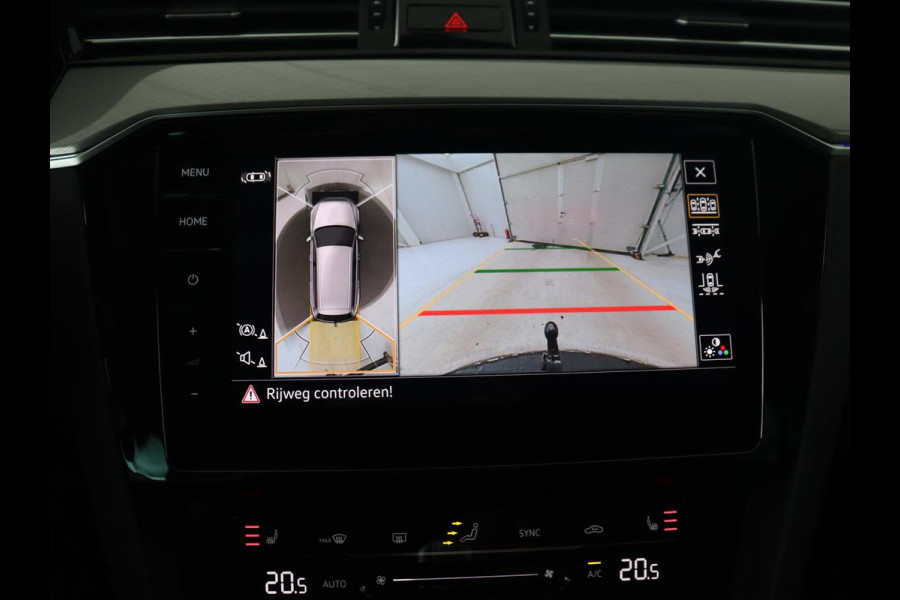 Volkswagen Passat 1.4 TSI PHEV GTE Business | Panoramadak | Trekhaak | Automaat | Camera | PHEV | Stoelverwarming | Sfeerverlichting | Adaptive cruise | Climate control | LED | Carplay | LMV 17 inch