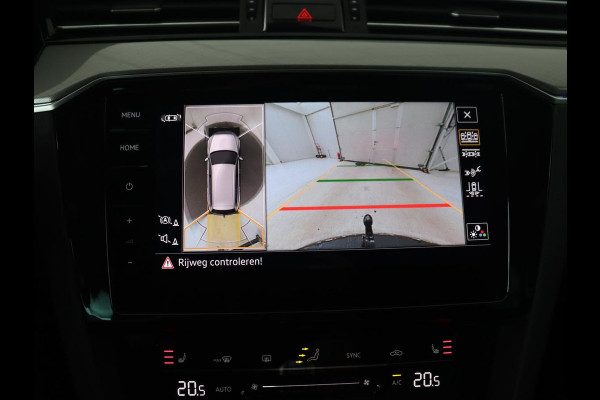 Volkswagen Passat 1.4 TSI PHEV GTE Business | Panoramadak | Trekhaak | Automaat | Camera | PHEV | Stoelverwarming | Sfeerverlichting | Adaptive cruise | Climate control | LED | Carplay | LMV 17 inch
