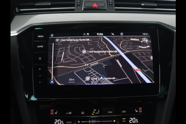 Volkswagen Passat 1.4 TSI PHEV GTE Business | Panoramadak | Trekhaak | Automaat | Camera | PHEV | Stoelverwarming | Sfeerverlichting | Adaptive cruise | Climate control | LED | Carplay | LMV 17 inch