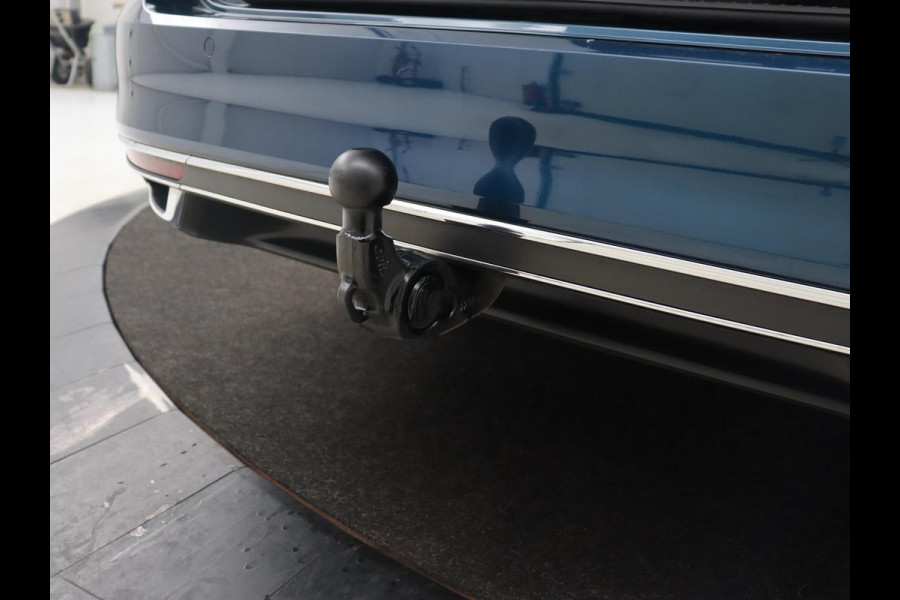 Volkswagen Passat 1.4 TSI PHEV GTE Business | Panoramadak | Trekhaak | Automaat | Camera | PHEV | Stoelverwarming | Sfeerverlichting | Adaptive cruise | Climate control | LED | Carplay | LMV 17 inch