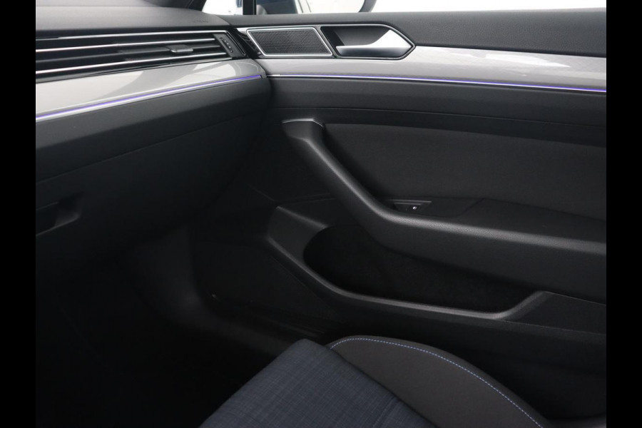 Volkswagen Passat 1.4 TSI PHEV GTE Business | Panoramadak | Trekhaak | Automaat | Camera | PHEV | Stoelverwarming | Sfeerverlichting | Adaptive cruise | Climate control | LED | Carplay | LMV 17 inch