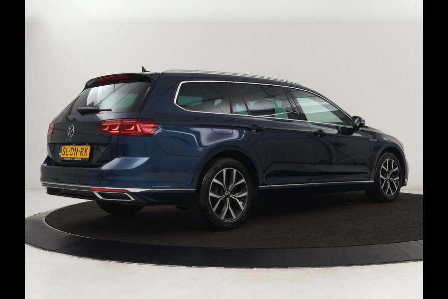 Volkswagen Passat 1.4 TSI PHEV GTE Business | Panoramadak | Trekhaak | Automaat | Camera | PHEV | Stoelverwarming | Sfeerverlichting | Adaptive cruise | Climate control | LED | Carplay | LMV 17 inch