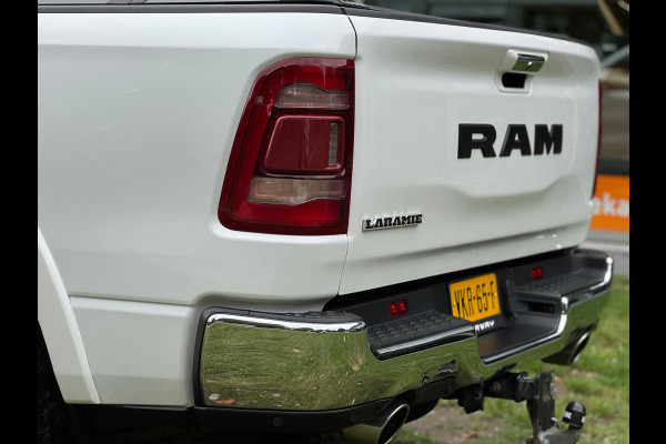 Dodge Ram Pick Up 5.7 V8 4x4 Laramie Lucht , Pano , 12 inch , 360