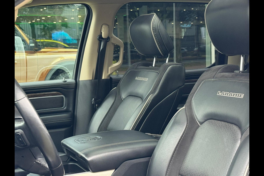 Dodge Ram Pick Up 5.7 V8 4x4 Laramie Lucht , Pano , 12 inch , 360