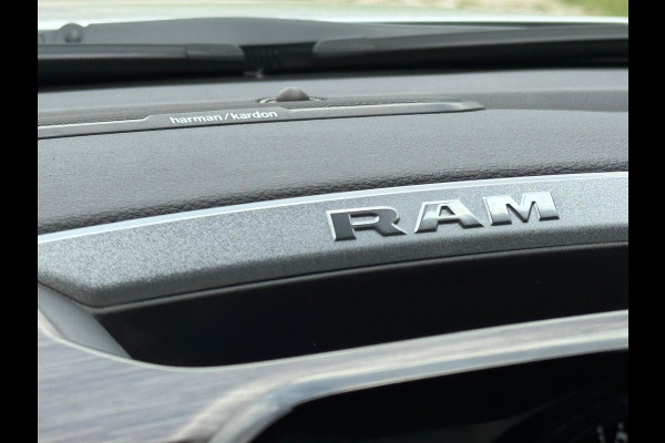 Dodge Ram Pick Up 5.7 V8 4x4 Laramie Lucht , Pano , 12 inch , 360