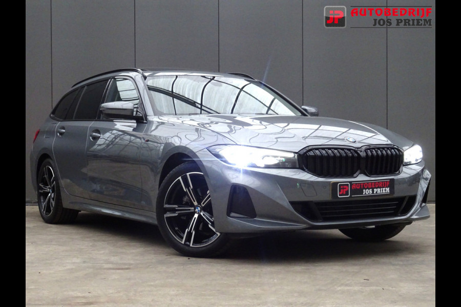 BMW 3 Serie Touring 318i * PANORAMADAK * LEER * CARPLAY !!