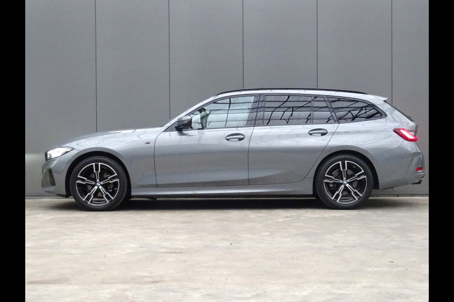 BMW 3 Serie Touring 318i * PANORAMADAK * LEER * CARPLAY !!