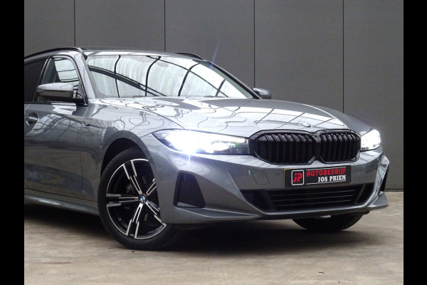 BMW 3 Serie Touring 318i * PANORAMADAK * LEER * CARPLAY !!