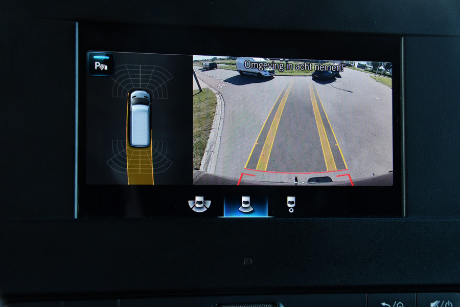 Mercedes-Benz Sprinter 317 1.9 CDI L2H2 RWD Black Edition Camera, Cruise, Carplay, LED, 170pk, Automaat, 3500kg Trekhaak, Stoelverwarming, Mbux, Uniek!