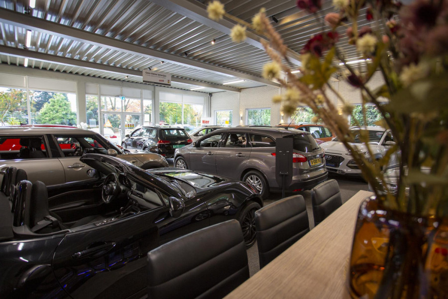 Mercedes-Benz B-Klasse B180 Automaat Business Solution Mercedes-Benz B-Klasse B180 Automaat Business Solution