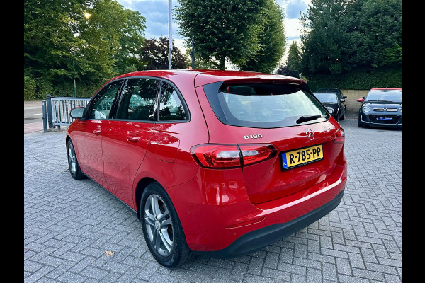 Mercedes-Benz B-Klasse B180 Automaat Business Solution Mercedes-Benz B-Klasse B180 Automaat Business Solution