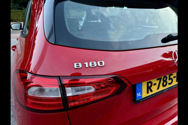 Mercedes-Benz B-Klasse B180 Automaat Business Solution Mercedes-Benz B-Klasse B180 Automaat Business Solution
