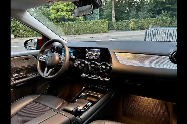 Mercedes-Benz B-Klasse B180 Automaat Business Solution Mercedes-Benz B-Klasse B180 Automaat Business Solution