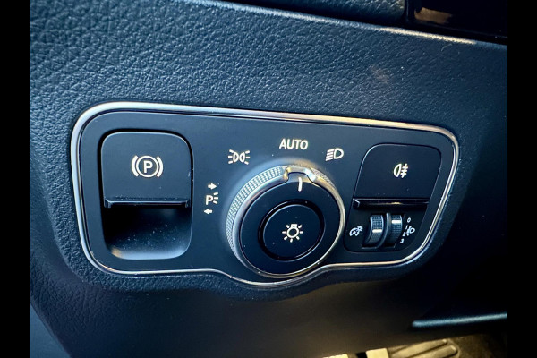 Mercedes-Benz B-Klasse B180 Automaat Business Solution Mercedes-Benz B-Klasse B180 Automaat Business Solution