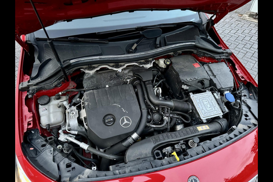 Mercedes-Benz B-Klasse B180 Automaat Business Solution Mercedes-Benz B-Klasse B180 Automaat Business Solution