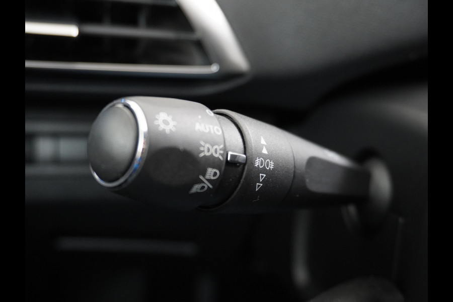 Peugeot 3008 T 131pk Keyless VirtualCockpit Elek.klep 360Camera 1/2Leer Apple/Android Dab Bordherk. Lane-dep. Led Navi CruiseControl Pdc Apps Aut.Verlichting PrivacyGlas Usb Ecc Bluetooth 4xElekRamen Dakrails Mistlampen Isofix 19''LM 1.2 PureTech Blue Lease Premium DealerOnderhouden NL-auto